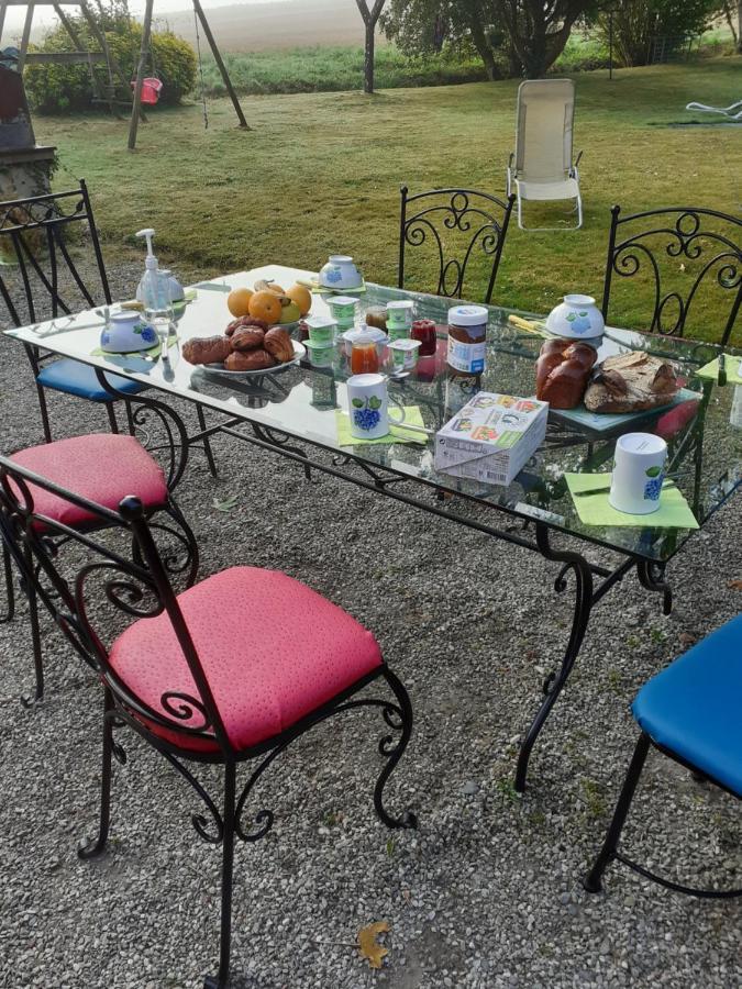Chez Christine Bed & Breakfast Noyal-Pontivy Exterior foto